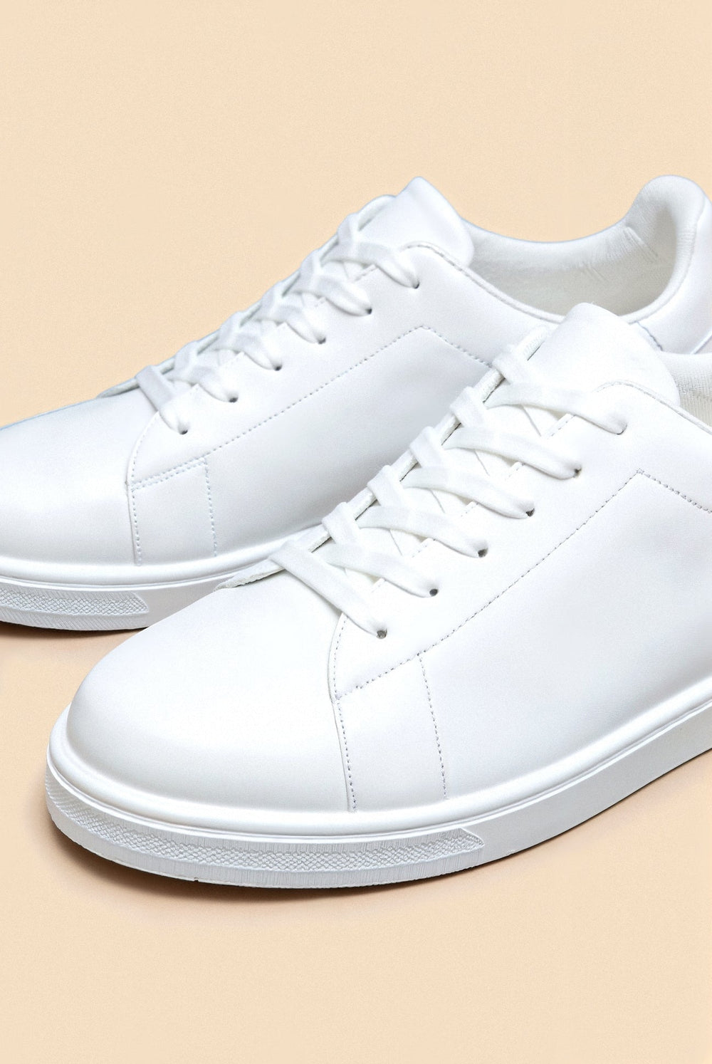 Unisex Classic Lace-Up Low-Top Sneaker-8