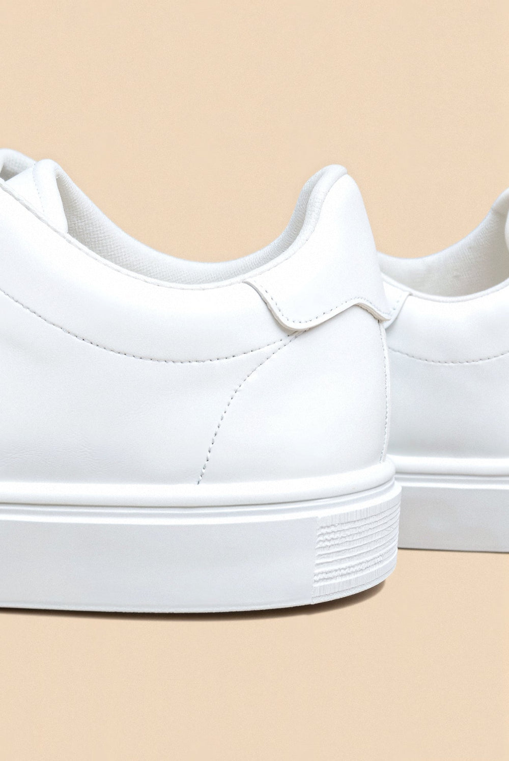 Unisex Classic Lace-Up Low-Top Sneaker-9