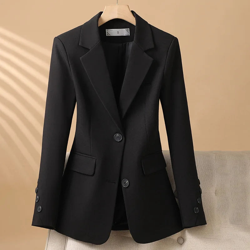 Women's Single-Breasted Blazer with Tailored Fit