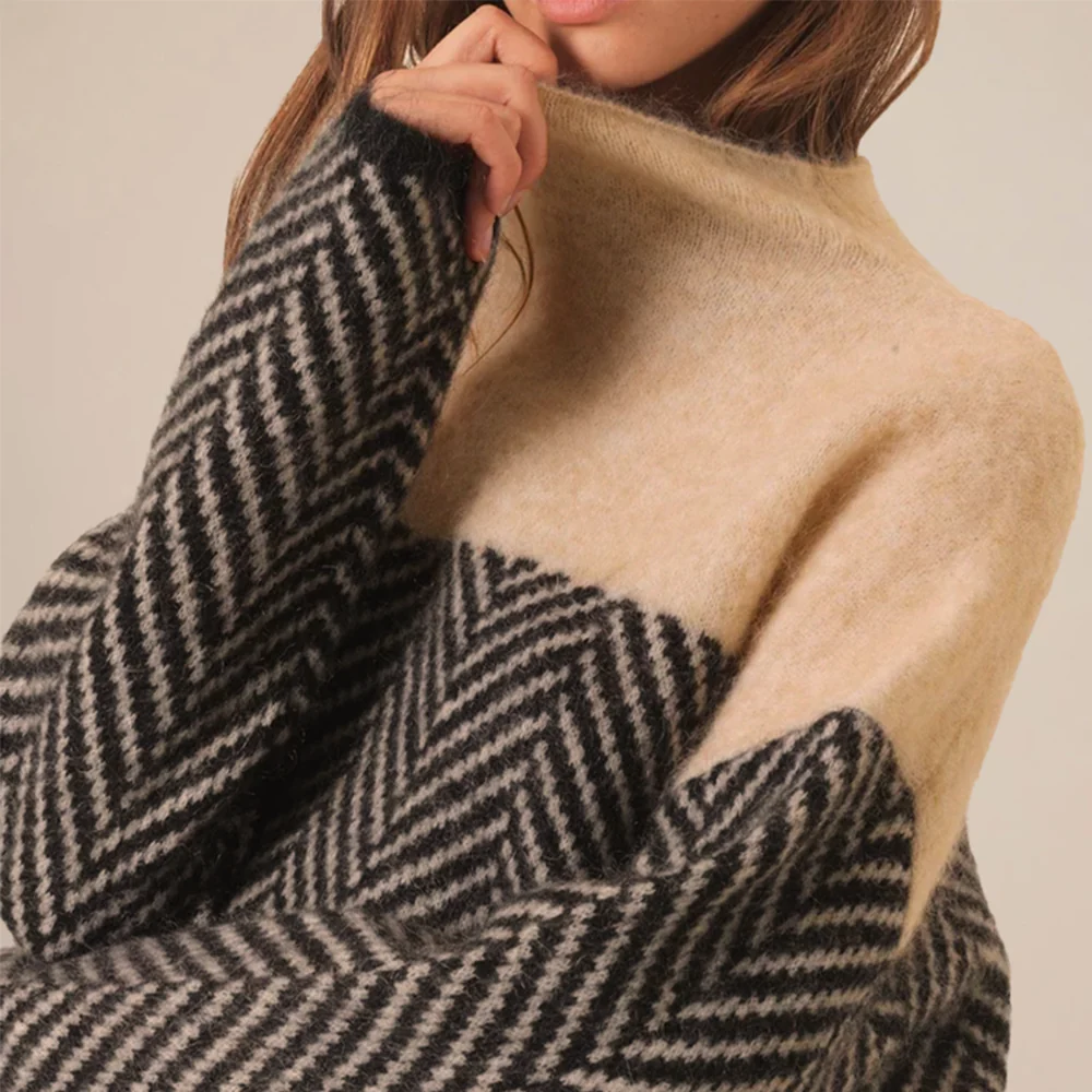 Women's Cashmere Blend Jumper with Roll Neck