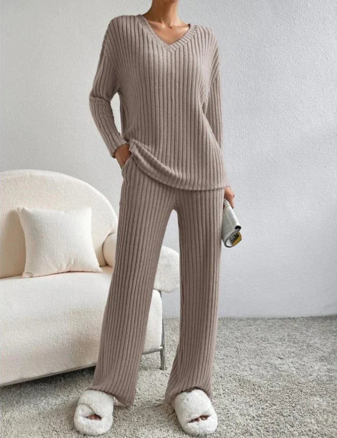 Women's Knitted Jumper and Trouser Set - photo 4
