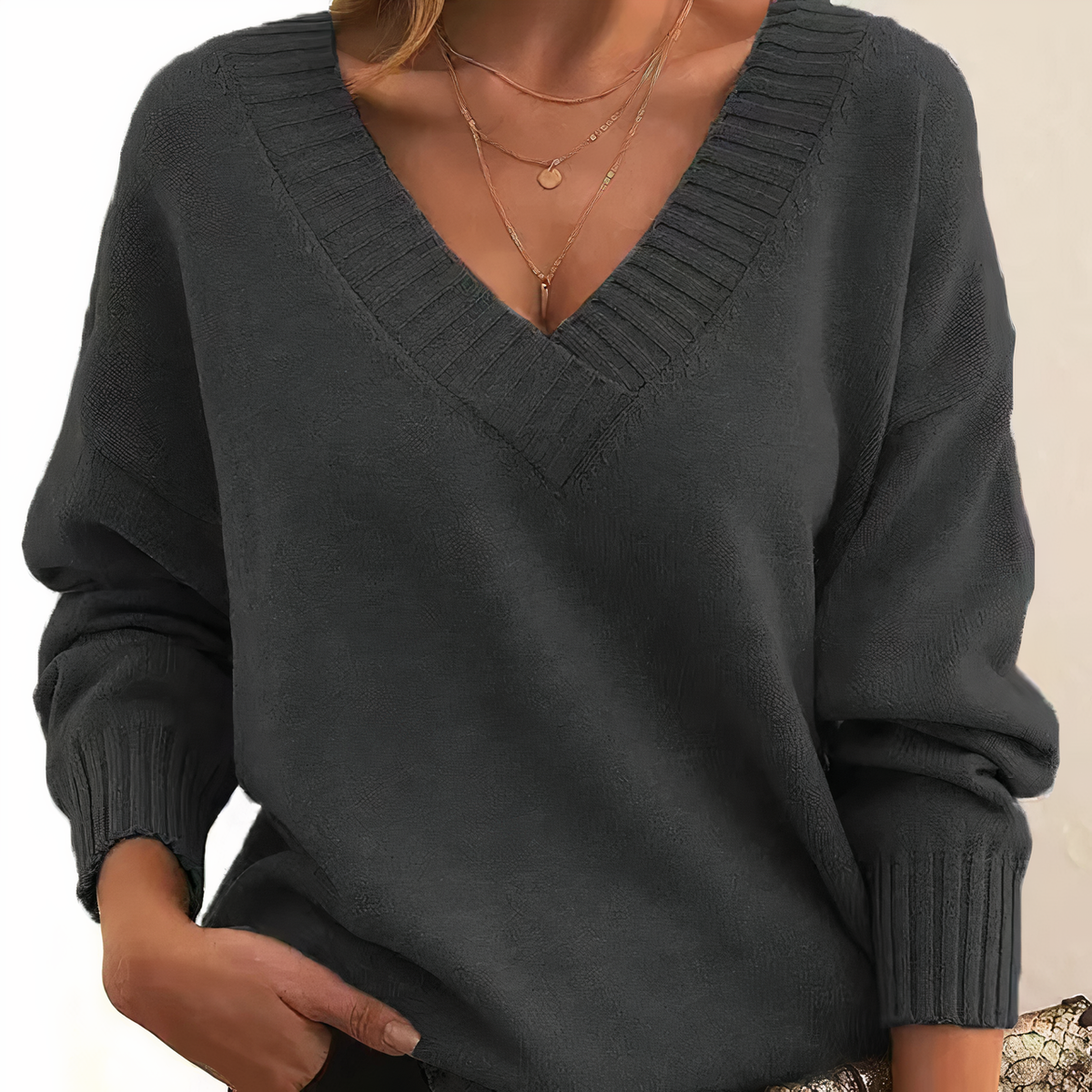 Women's Cashmere Blend Jumper with V-Neck