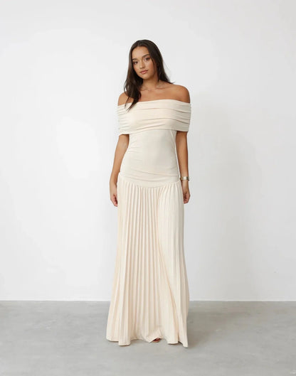 Women's Off-Shoulder Pleated Maxi Dress
