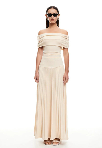 Women's Off-Shoulder Pleated Maxi Dress