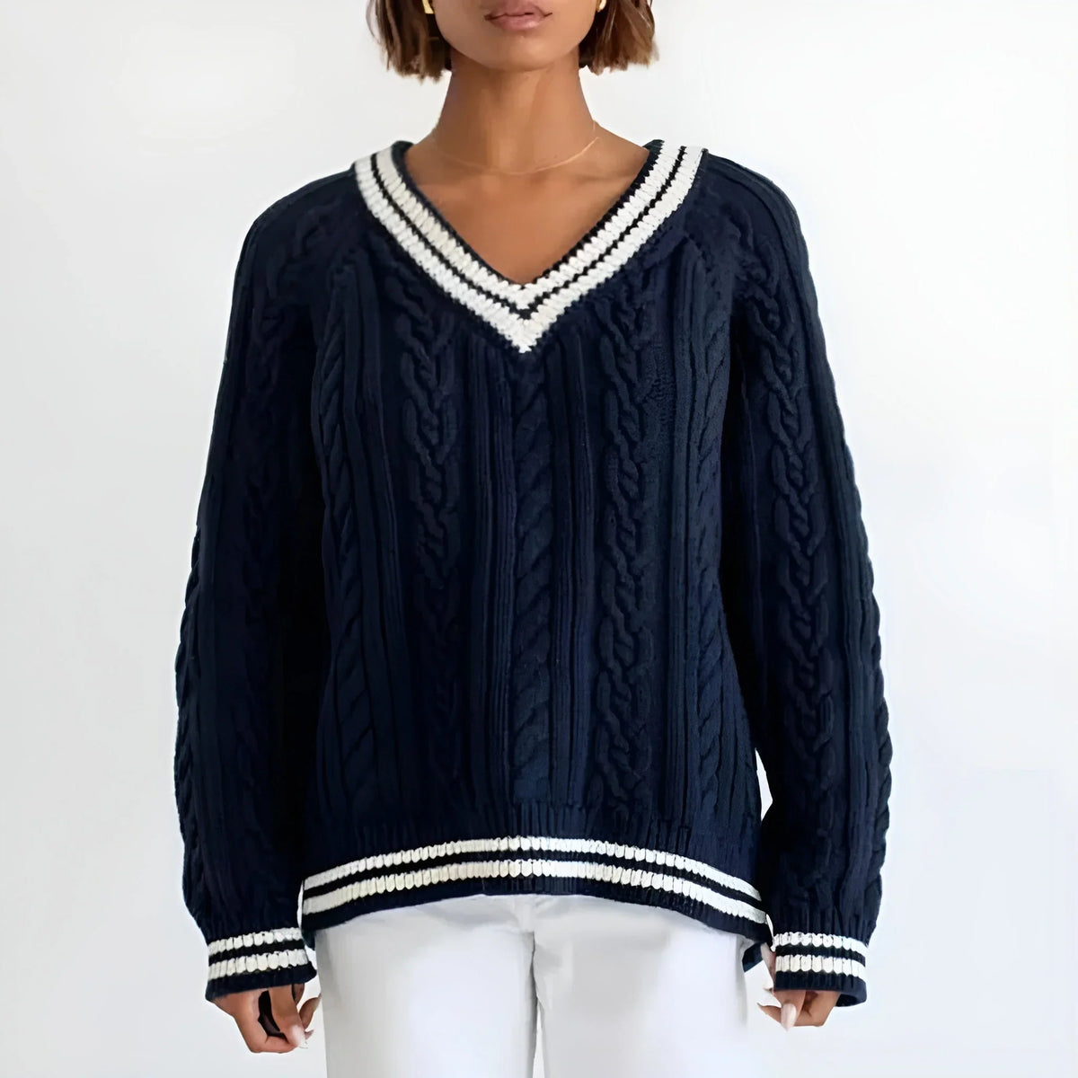 Women's Oversized Cable-Knit V-Neck Jumper with Tipped Trims