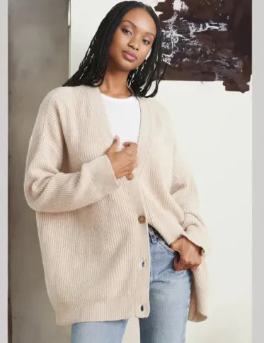 Women's Oversized V-neck Cardigan With Button Fastening-9