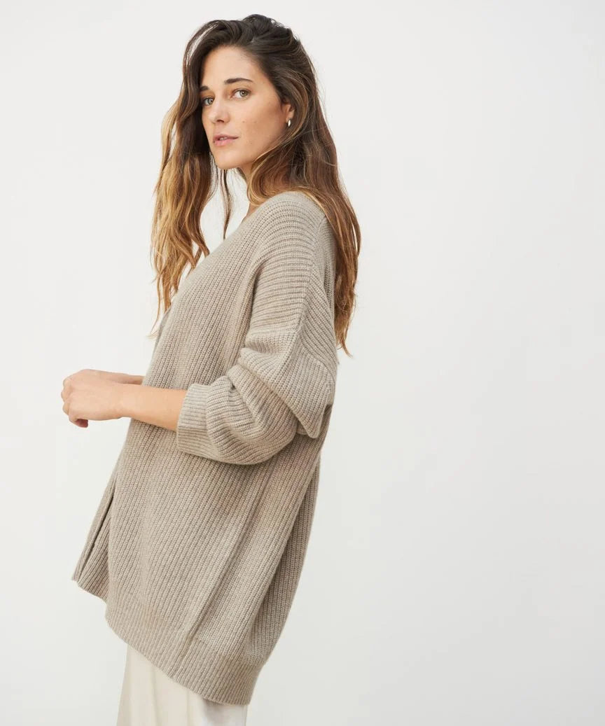 Women's Oversized V-neck Cardigan With Button Fastening-2