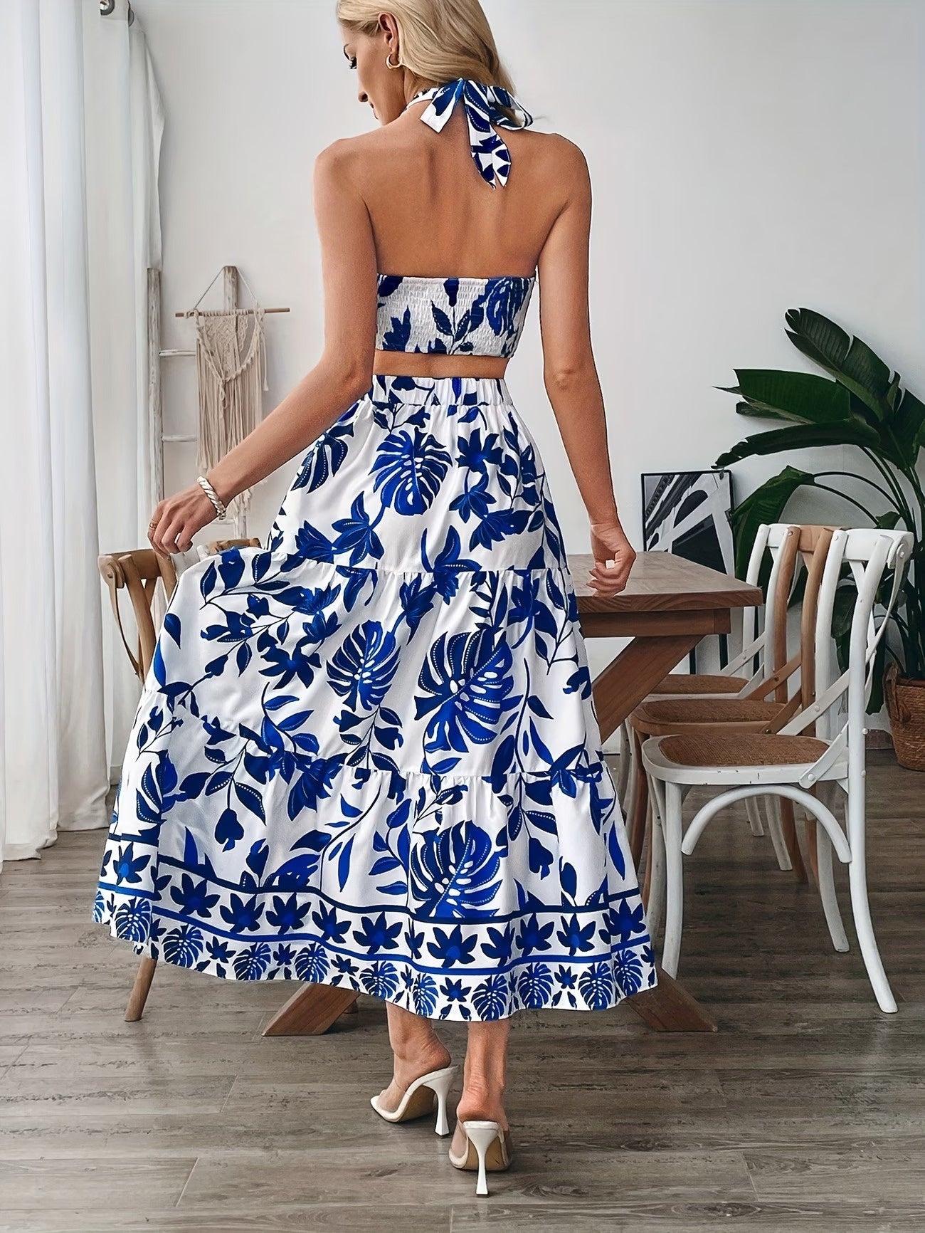 Women's Two-Piece Set with Leaf-Pattern